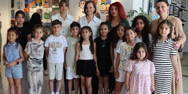 karabaglarda-sanat-dolu-performans-gunleri-basladi.jpg