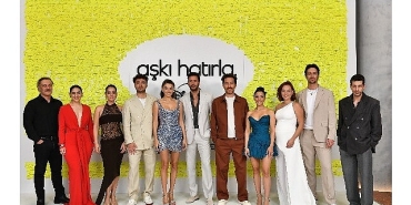 merakla-beklenen-dizi-ilk-3-bolumuyle-bugun-disneyta-yayinda.jpg