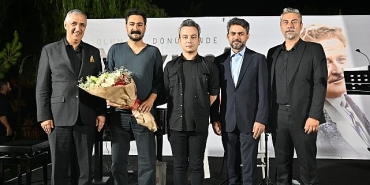 nazim-hikmet-manisada-siir-ve-muzikle-anildi.jpg