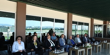 nilufer-belediye-baskanligi-kosusunun-galibi-tasan.jpg