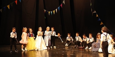 niluferli-minikler-drama-gosterileriyle-alkis-topladi.jpg