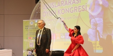 prof-dr-nevzat-tarhan-cocugun-en-ciddi-isi-oyundur.jpg
