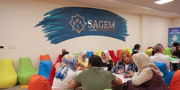 sagemden-ailelere-tatilde-aile-olmak-konulu-seminer.jpg