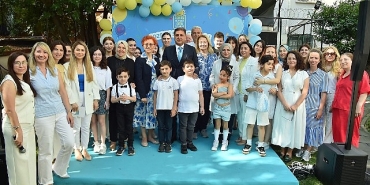 tohum-otizm-vakfi-egitim-kurumlarindan-duygu-dolu-yil-sonu-gosterisi.jpg