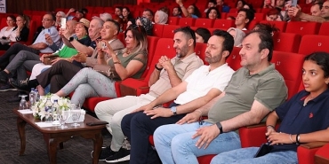 turk-dunyasinin-ezgileri-marifestte-yankilandi.jpg