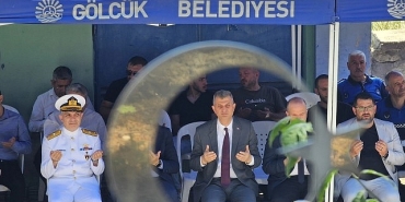 vali-aktas-golcuk-huzurevi-sakinleri-ile-bayramlasti.jpg