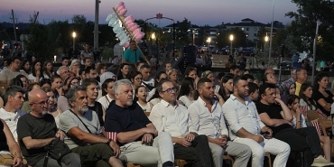 acik-hava-film-gosterimleri-paranoya-ile-basladi.jpg