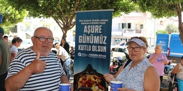 antalya-buyuksehir-belediyesinin-geleneksel-asure-ikramlari-devam-ediyor.jpg