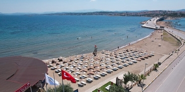 ayvalikta-yaz-kitapla-guzel-kitap-plajda-projesi-belediye-plajlarinda-basliyor.jpg
