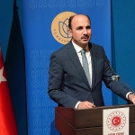 baskan-altay-bmde-konusma-yapmak-icin-bulundugu-new-yorkta-15-temmuz-anma-programinda-konustu.jpg