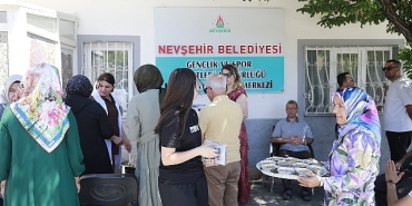 bolluk-ve-bereketin-sembolu-asure-ikram-edildi.jpg