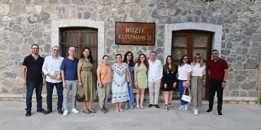 buyuksehirin-yazarlik-atolyesi-anlatilmayan-oykuler-kitabiyla-ilk-meyvesini-verdi.jpg