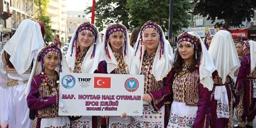 kocaelide-2-balkan-halk-oyunlari-ruzgari-esti.jpg