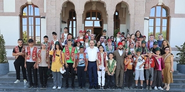 ozel-bireyler-ozel-genc-komek-yaz-okulu-ile-dolu-dolu-bir-yaz-geciriyor.jpg