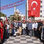 30-agustos-zafer-bayrami-kutlamalari-celenk-sunumu-ile-basladi.jpg