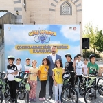 gule-oynaya-camiye-gel-projesi-kapsaminda-cocuklar-bisikletlerine-kavusmaya-devam-ediyor.jpg