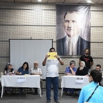 haciveliler-koyune-ataturk-bustu.jpg