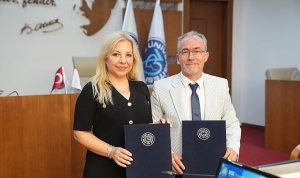 ege-universitesi-ile-international-business-school-arasinda-egitim-disi-is-birligi-anlasmasi-imzalandi.jpg