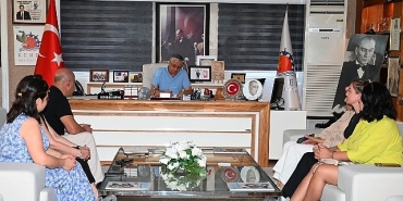 kurs-ogretmenlerinden-baskan-topalogluna-ziyaret.jpg