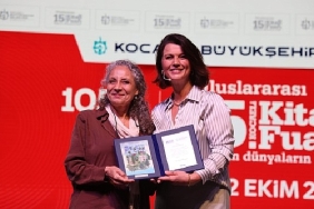 acelya-akkoyun-kadin-olmanin-gucunu-anlatti.jpg