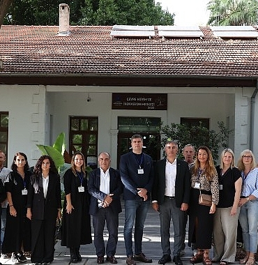 antalya-buyuksehir-belediyesi-litvanya-heyetini-agirladi.jpg