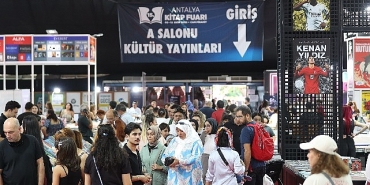 antalyada-kitap-soleni-yasaniyor.jpg