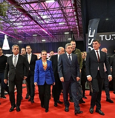 baskan-vekili-busra-ozdemir-antalya-turizm-fuarinda.jpg