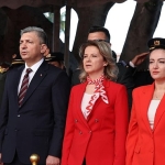 baskan-vekili-ozdemir-resmi-gecit-torenine-katildi.jpg