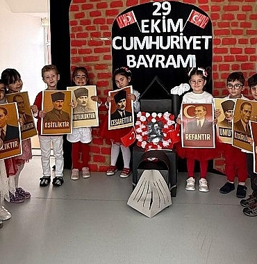 cankayanin-minikleri-cumhuriyet-sevincini-yasadi.jpg