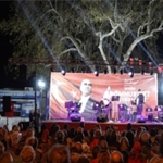 cumhuriyet-her-yerde-bayram-coskusunu-doruga-cikardi.jpg