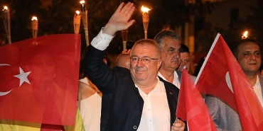 cumhuriyet-ozgurlugun-esitligin-ve-demokrasinin-adidir.jpg