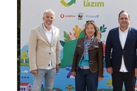 dunya-icin-lazim-greenfest-yaklasik-900-gonullu-ve-cocugun-katilimiyla-gerceklesti.jpg