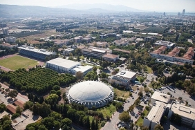 ege-universitesi-uluslararasi-arenada-basarili-konumunu-surduruyor.jpg