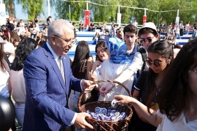 eude-ogrenci-kuluplerine-yogun-ilgi.jpg