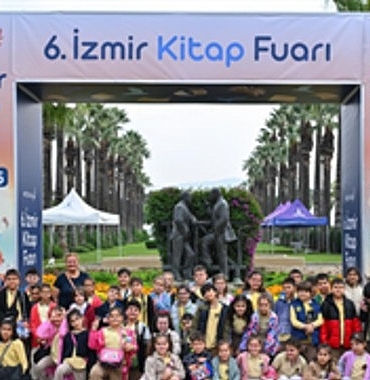 izkitapa-her-yastan-ziyaretci.jpg