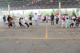 keciorendeki-sokak-oyunlari-festivalinde-doyasiya-eglence.jpg