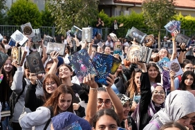 kocaeli-kitap-fuarinda-kitap-aski-kuyruklara-sigmadi.jpg