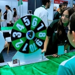 kocaeli-kitap-fuarinda-yesil-siyah-ask.jpg