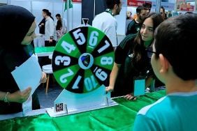 kocaeli-kitap-fuarinda-yesil-siyah-ask.jpg