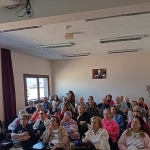 konakin-ileri-yas-merkezinde-seminerler-devam-ediyor.jpg