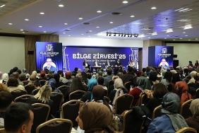 konya-buyuksehir-uluslararasi-bilimum-gelecegin-egitimi-zirvesine-ev-sahipligi-yapti.jpg
