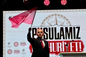 kucukcekmecede-cumhuriyet-coskusu.jpg