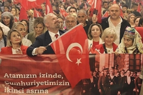 menemende-cumhuriyet-coskusu-yasanacak.jpg