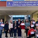 singapurlu-art-terapistten-engelliler-ve-ailelerine-sanatla-terapi.jpg