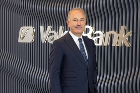 vakifbank-1-milyar-dolarlik-dpr-sekuritizasyon-islemine-imza-atti.jpg