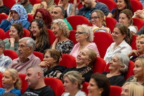 5-yenisehir-komedi-oyunlari-festivali-binlerce-sanatseveri-agirladi.jpg