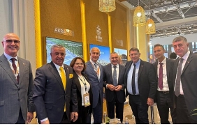 baskan-topaloglu-londra-uluslararasi-turizm-fuarinda.jpg