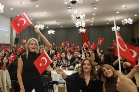 cankayali-ogretmenler-24-kasim-yemeginde-bulustu.jpg