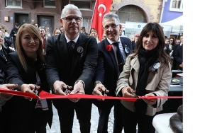 haremden-cumhuriyete-sergisi-acildi.jpg