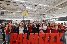 mediamarktin-yeni-magazasi-mersinde-acildi.jpg